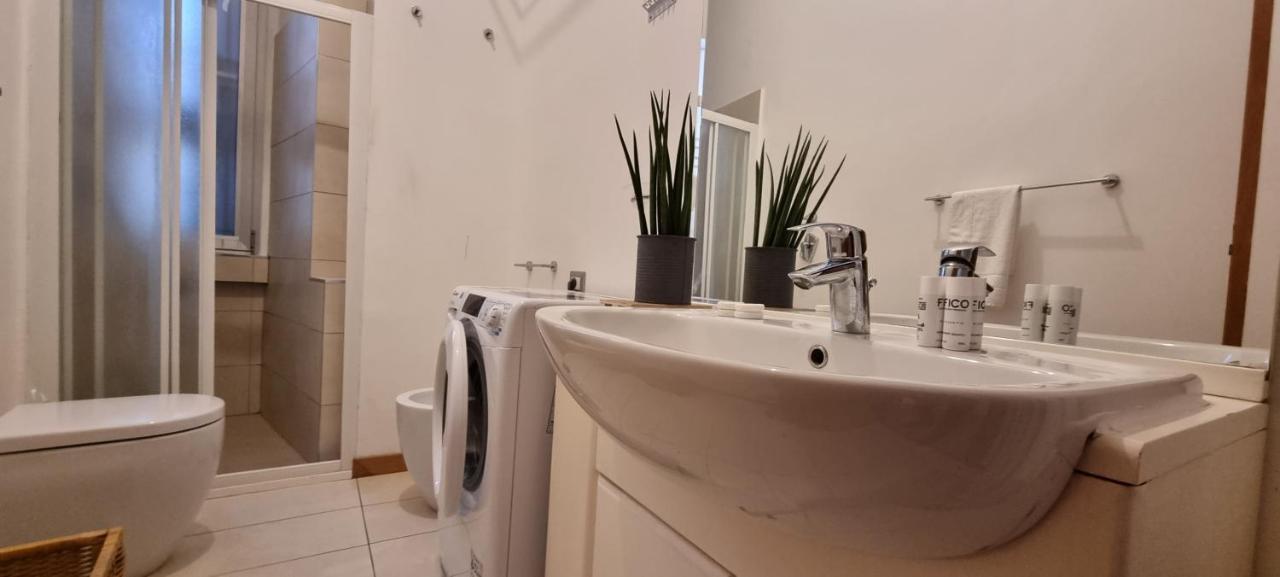 Altido Homey Flat With Balcony In Historical Centre * Milan